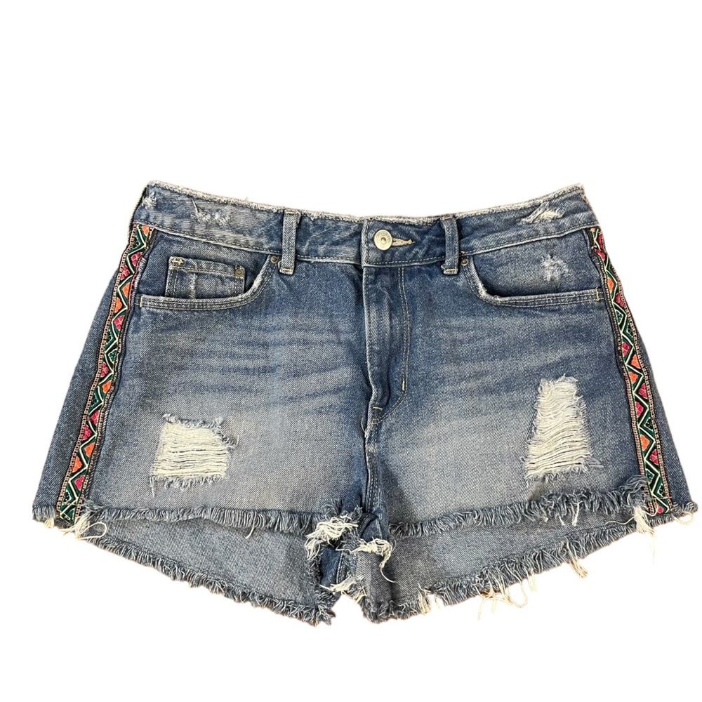 H&M Coachella Collection denim cut offs 8